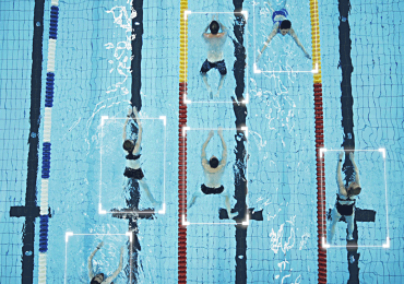 Poseidon lisäturvaa uimareita Ruotsin uimahalleissa