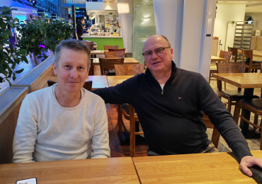 Tommi ja Kai opettivat satoja lapsia uimaan omalla menetelmällä